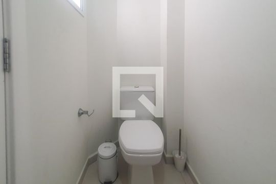 Banheiro 1 de casa para alugar com 4 quartos, 219m² em Jardim Tres Marias, Guarujá