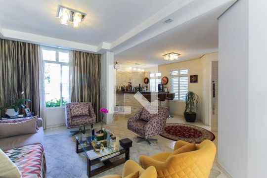 Sala de casa à venda com 4 quartos, 300m² em Parque da Mooca, São Paulo