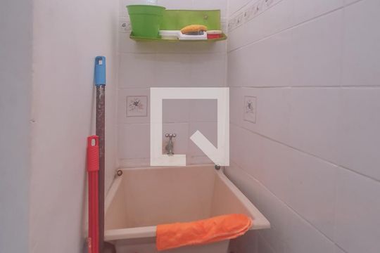 Área de Serviço de apartamento para alugar com 2 quartos, 55m² em Centro, Guarujá