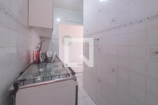 Cozinha de apartamento para alugar com 2 quartos, 55m² em Centro, Guarujá