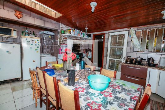 Cozinha de casa à venda com 3 quartos, 160m² em Tristeza, Porto Alegre