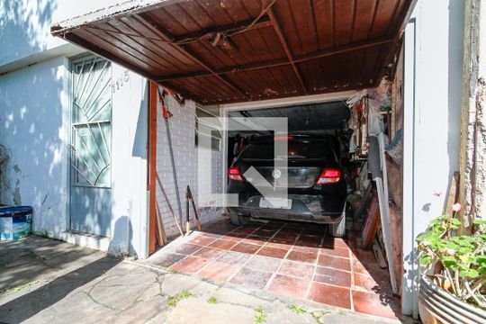 Garagem de casa à venda com 3 quartos, 160m² em Tristeza, Porto Alegre