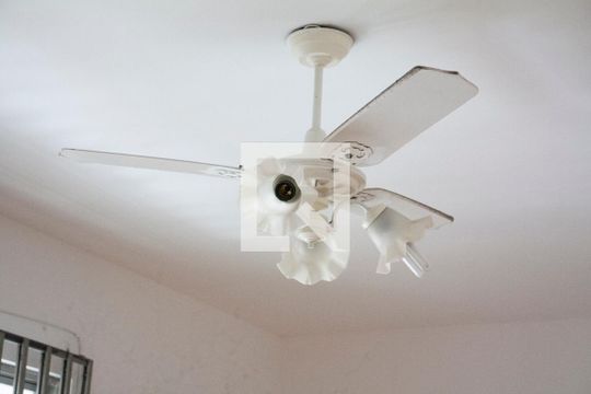 Detalhe Sala de apartamento à venda com 2 quartos, 72m² em Jardim Guanabara, Rio de Janeiro
