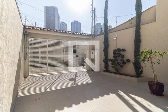 Garagem  de casa à venda com 3 quartos, 149m² em Vila Nair, São Paulo