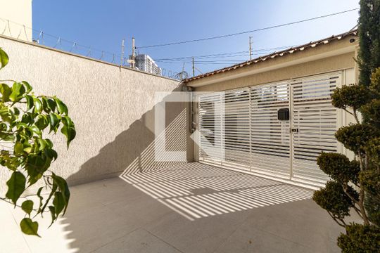 Garagem  de casa à venda com 3 quartos, 149m² em Vila Nair, São Paulo
