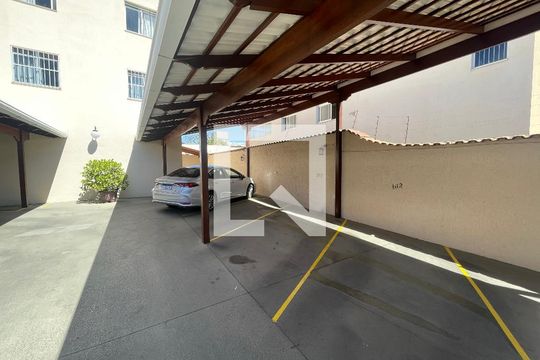 Garagem de apartamento para alugar com 3 quartos, 100m² em Novo Eldorado, Contagem