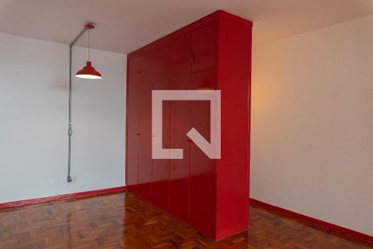 Studio de kitnet/studio para alugar com 1 quarto, 42m² em República, São Paulo