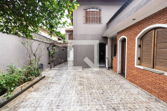 Quintal de casa para alugar com 4 quartos, 175m² em Santana, São Paulo