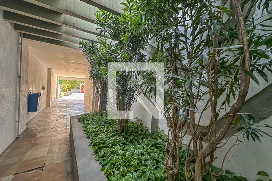 Área comum de apartamento para alugar com 1 quarto, 82m² em Laranjeiras, Rio de Janeiro