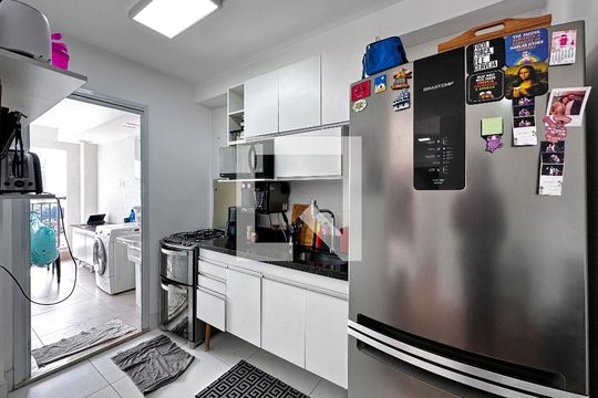 Cozinha de apartamento à venda com 2 quartos, 70m² em Jardim Caravelas, São Paulo