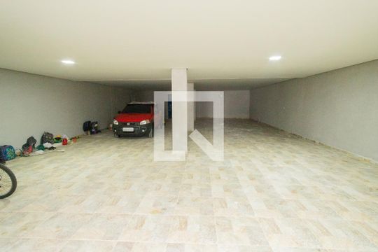 Garagem de apartamento para alugar com 2 quartos, 55m² em Vila Bastos, Santo André
