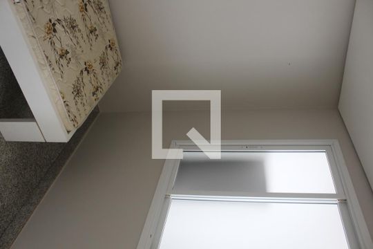 Quarto de Serviço de casa à venda com 4 quartos, 360m² em Residencial Sul, Nova Lima