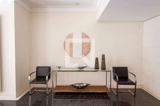 Área comum - Hall de Entrada de apartamento para alugar com 2 quartos, 70m² em Pinheiros, São Paulo