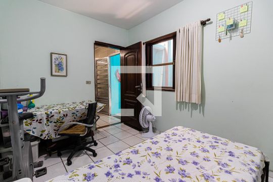 Quarto 2 de casa à venda com 3 quartos, 178m² em Parque Maria Luiza, São Paulo