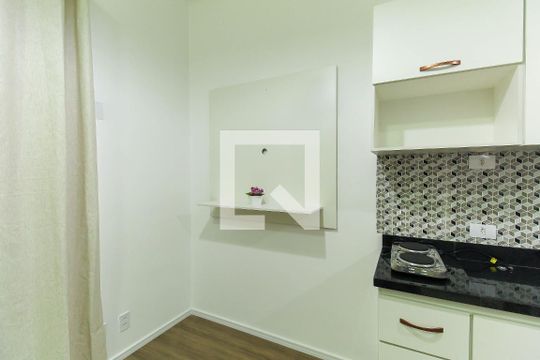 Sala/Quarto de kitnet/studio para alugar com 1 quarto, 26m² em Belenzinho, São Paulo