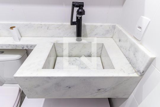 Banheiro de apartamento à venda com 2 quartos, 40m² em Brás, São Paulo