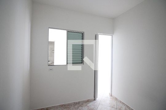 Quarto 2 de casa para alugar com 2 quartos, 40m² em Taboão, São Bernardo do Campo