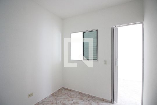 Quarto 2 de casa para alugar com 2 quartos, 40m² em Taboão, São Bernardo do Campo