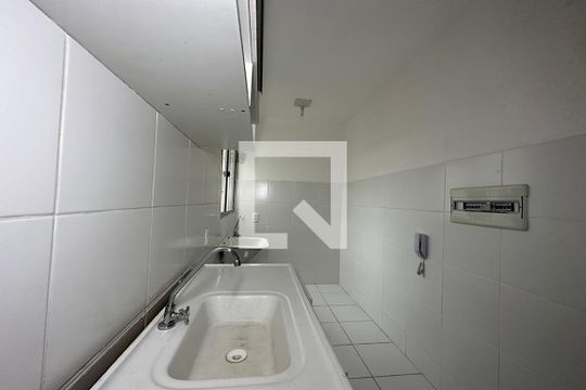 Cozinha de apartamento à venda com 2 quartos, 42m² em Santos Dumont, São Leopoldo
