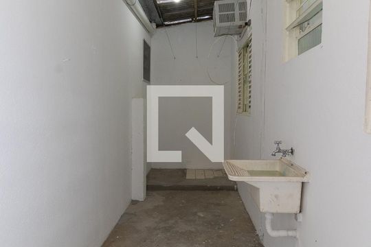 Área de Serviço de casa para alugar com 1 quarto, 40m² em Jardim Colonial, São José dos Campos
