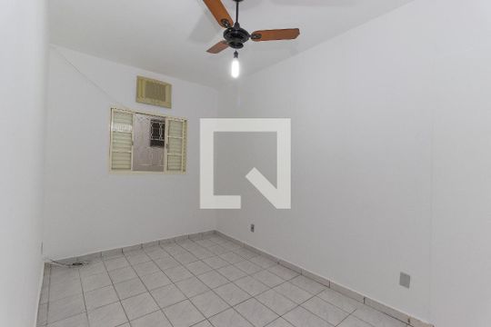 Quarto de casa para alugar com 1 quarto, 40m² em Jardim Colonial, São José dos Campos