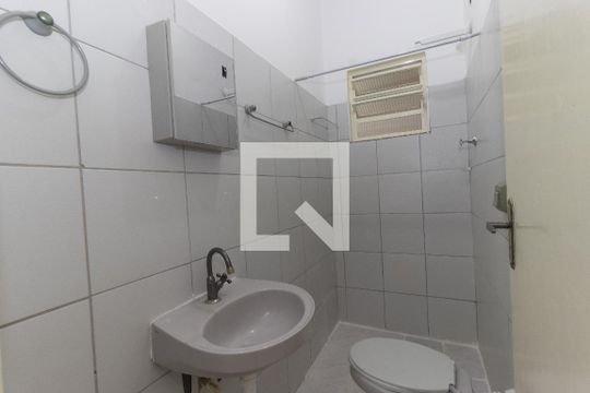 Banheiro de casa para alugar com 1 quarto, 40m² em Jardim Colonial, São José dos Campos