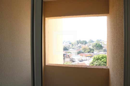Sala de apartamento à venda com 3 quartos, 70m² em Vila São Luiz, Goiânia