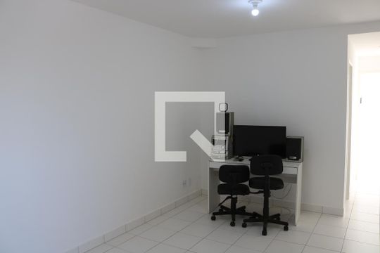 Sala de apartamento à venda com 3 quartos, 70m² em Vila São Luiz, Goiânia