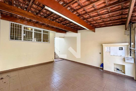 Garagem de casa para alugar com 3 quartos, 230m² em Vila Nova Cachoeirinha, São Paulo