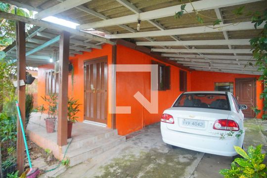 Fachada de casa à venda com 2 quartos, 80m² em Campina, São Leopoldo