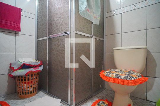 Banheiro de casa à venda com 2 quartos, 80m² em Campina, São Leopoldo