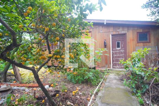 Área externa de casa à venda com 2 quartos, 80m² em Campina, São Leopoldo