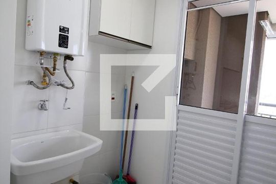 Área de Serviço de apartamento para alugar com 2 quartos, 61m² em Melville Empresarial I E Ii, Barueri