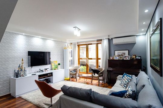 Casa à venda com 3 quartos, 220m² em Jabaquara, São Paulo