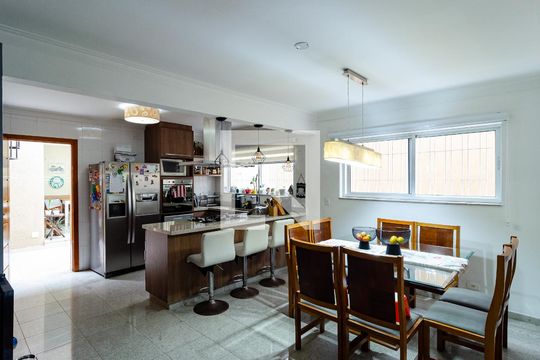 Cozinha de casa à venda com 3 quartos, 220m² em Jabaquara, São Paulo