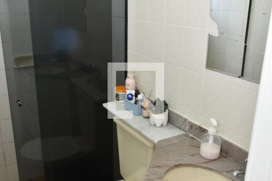 Banheiro de apartamento à venda com 2 quartos, 65m² em Jardim Taquaral, São Paulo