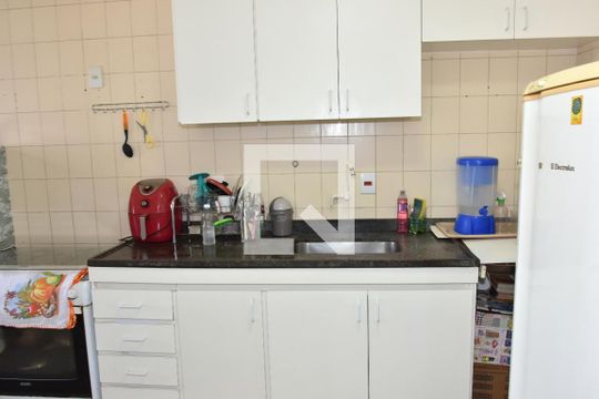 Cozinha de apartamento à venda com 2 quartos, 65m² em Jardim Taquaral, São Paulo