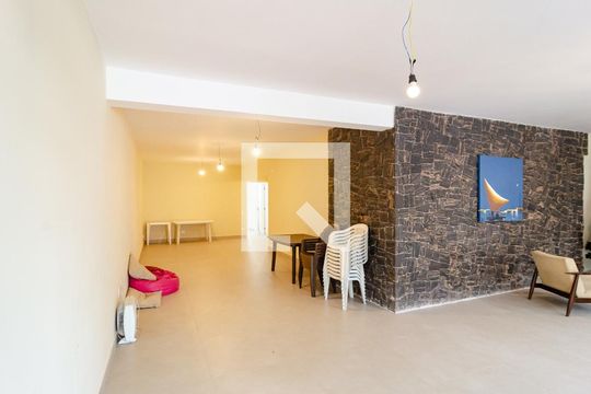 Sala de casa à venda com 3 quartos, 394m² em Vila Parque Jabaquara, São Paulo