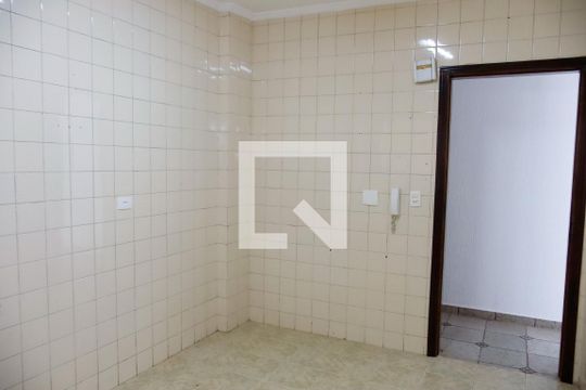 Cozinha de apartamento à venda com 2 quartos, 65m² em Jaguaribe, Osasco