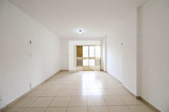 Sala/Quarto de apartamento à venda com 1 quarto, 45m² em Santa Ifigênia, São Paulo