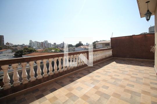 Varanda de casa à venda com 4 quartos, 400m² em Vila Monumento, São Paulo