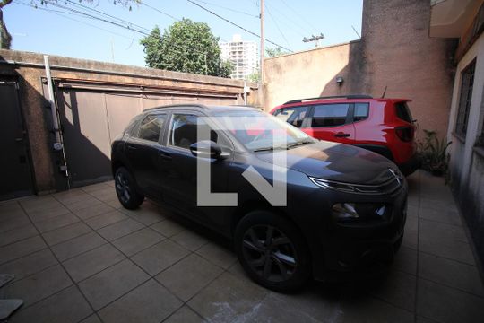 Garagem de casa à venda com 4 quartos, 400m² em Vila Monumento, São Paulo