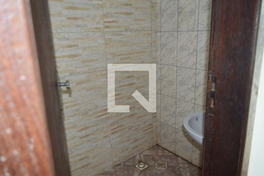 Banheiro de casa à venda com 4 quartos, 180m² em Xangri-lá, Contagem
