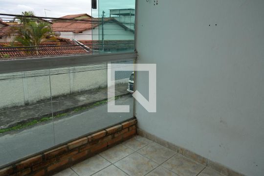 Varanda de casa à venda com 4 quartos, 180m² em Xangri-lá, Contagem
