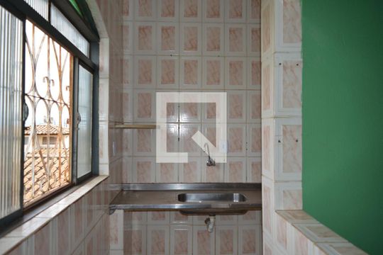 Cozinha de casa à venda com 4 quartos, 180m² em Xangri-lá, Contagem