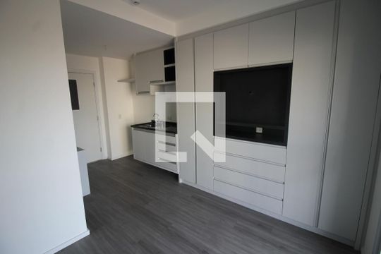 Quarto de kitnet/studio à venda com 1 quarto, 33m² em Belenzinho, São Paulo