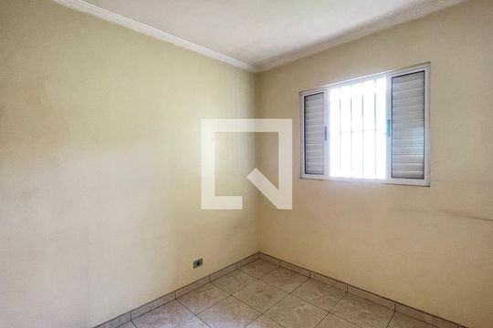 Quarto de casa para alugar com 1 quarto, 56m² em Vila Augusta, Guarulhos