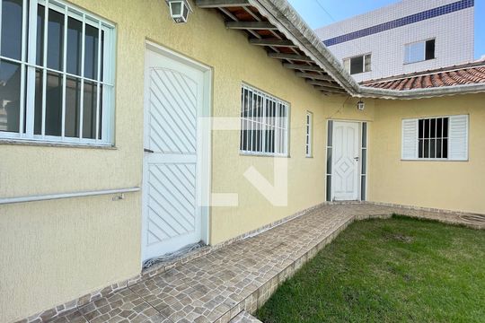 Fachada de casa para alugar com 1 quarto, 56m² em Vila Augusta, Guarulhos