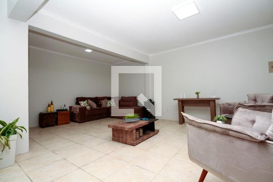 Sala de casa à venda com 2 quartos, 200m² em Tristeza, Porto Alegre