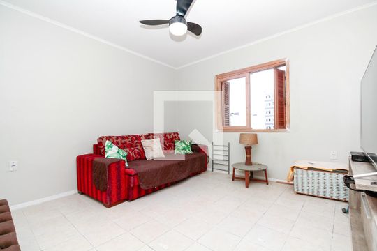 Suíte 1 de casa à venda com 2 quartos, 200m² em Tristeza, Porto Alegre